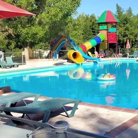 Camping Mobil 2 Avec Terrasse A - Api-1-52-449 Devillac