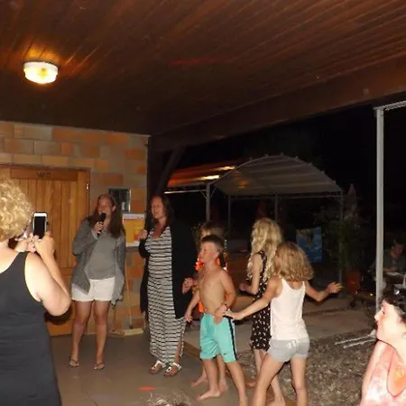 캠프장 Mobil 2 Avec Terrasse A - Api-1-52-449